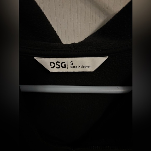 Sweatshirt - Picture 2 of 3